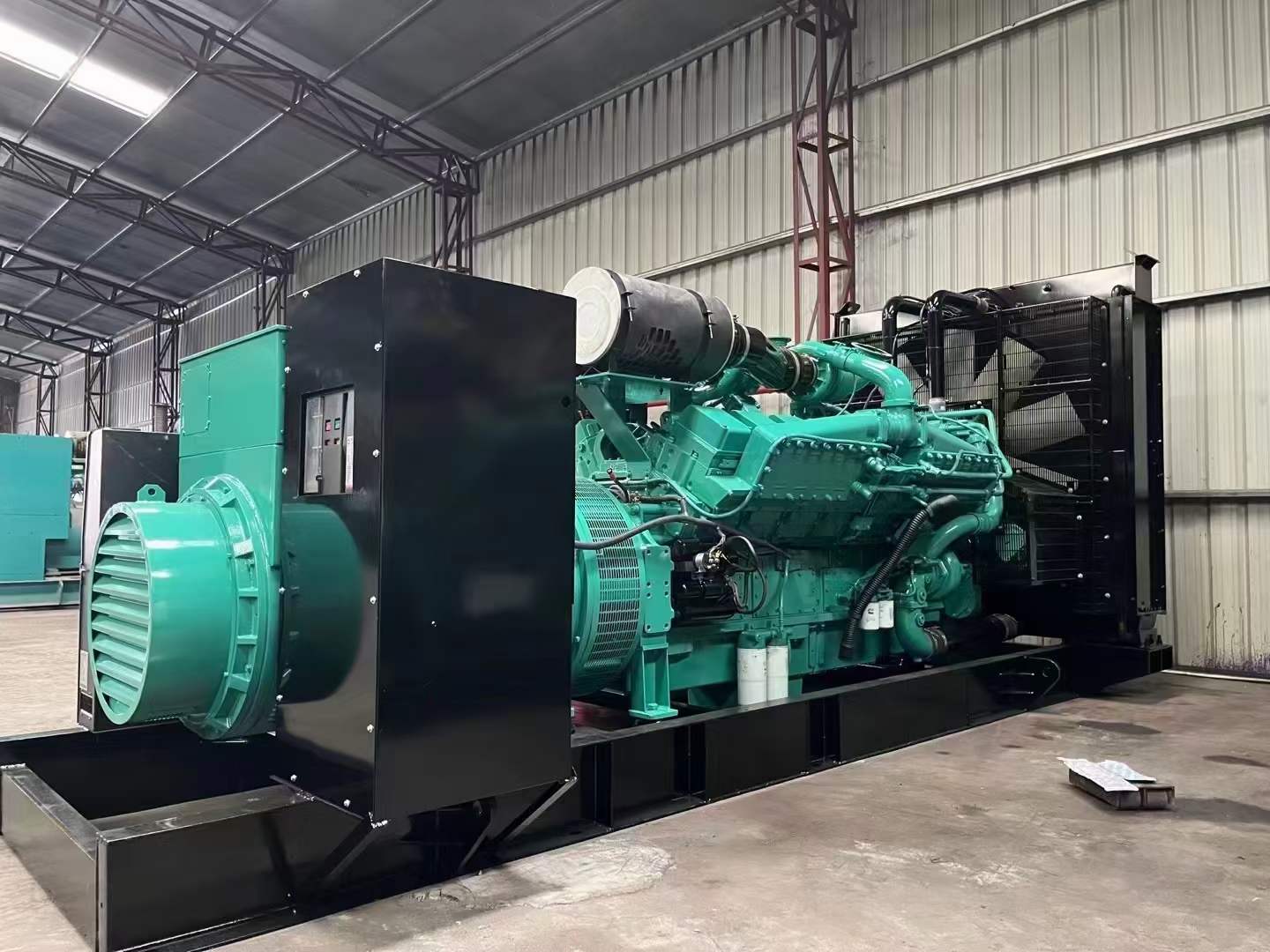 榆树如何降低 800kW 柴油发电机输出电流的波动？